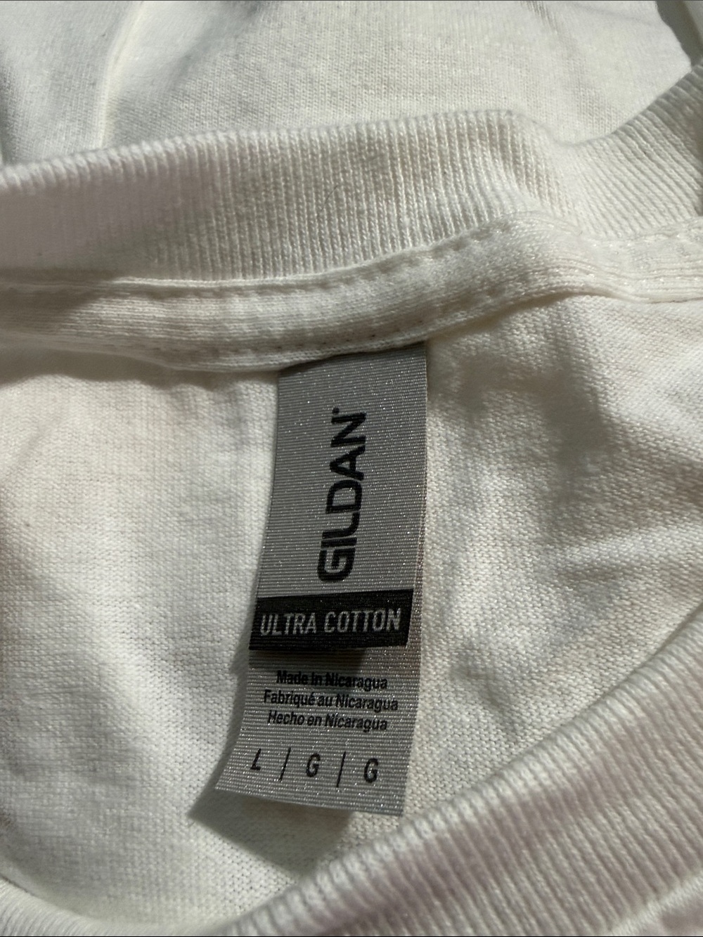 10 Gildan Men's Crewneck T-Shirts in white